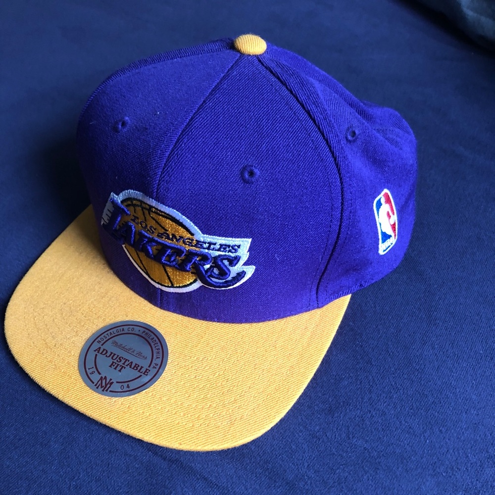 Lakers snap back